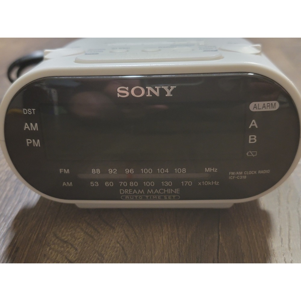 Sony Dream Machine ICF C318 FM AM Clock Radio Dual‎ Alarm Auto Time Set Tested